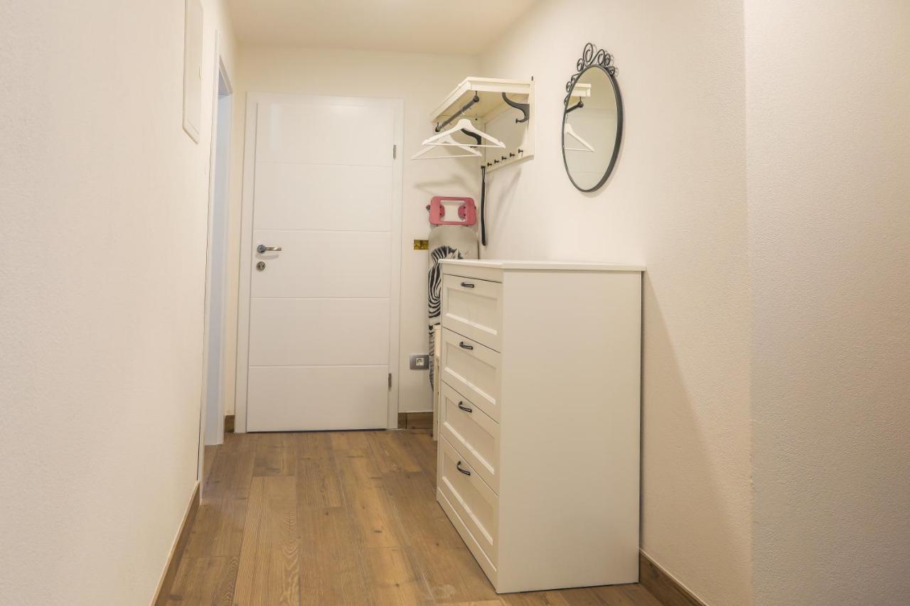 Apartmaji Tina Zgornje Gorje Eksteriør billede