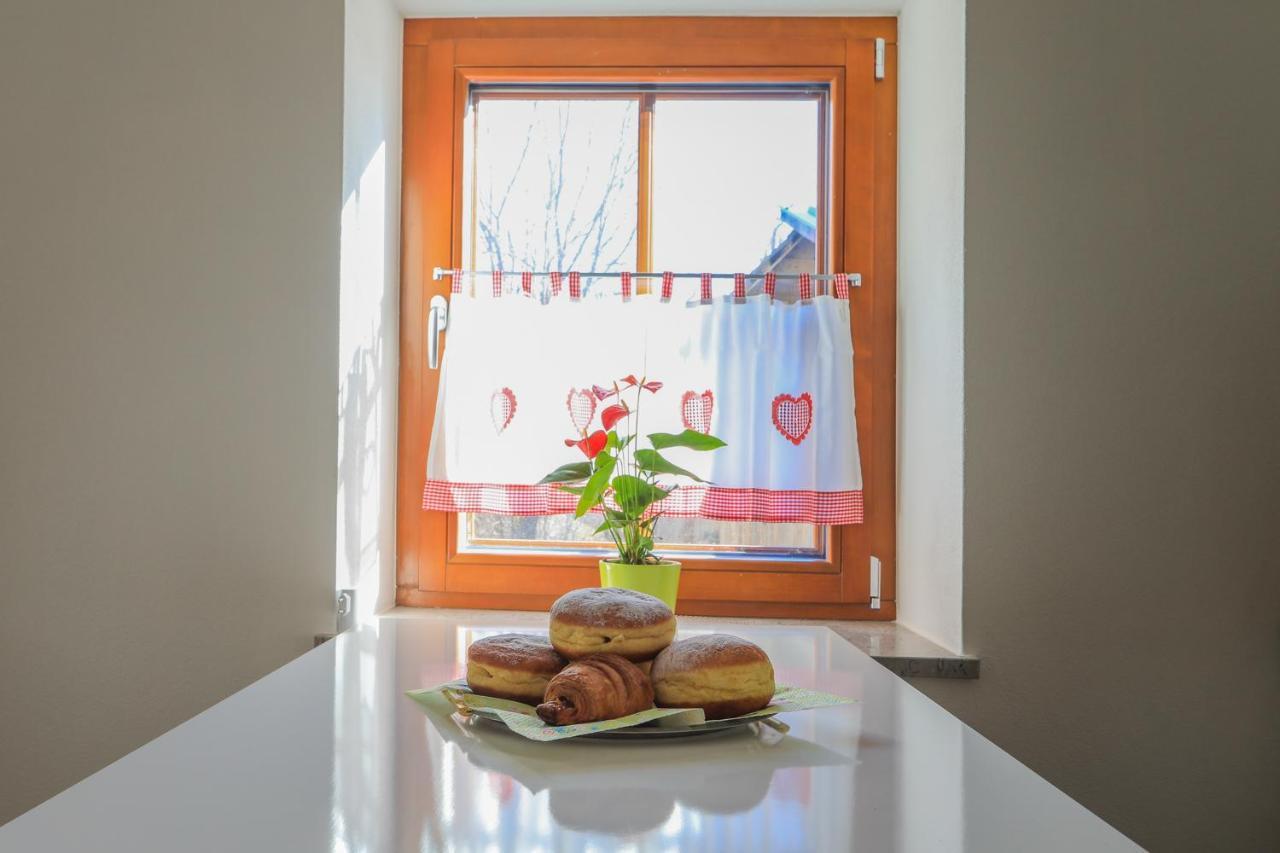 Apartmaji Tina Zgornje Gorje Eksteriør billede