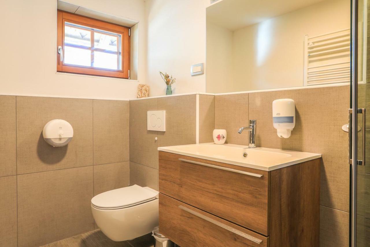 Apartmaji Tina Zgornje Gorje Eksteriør billede