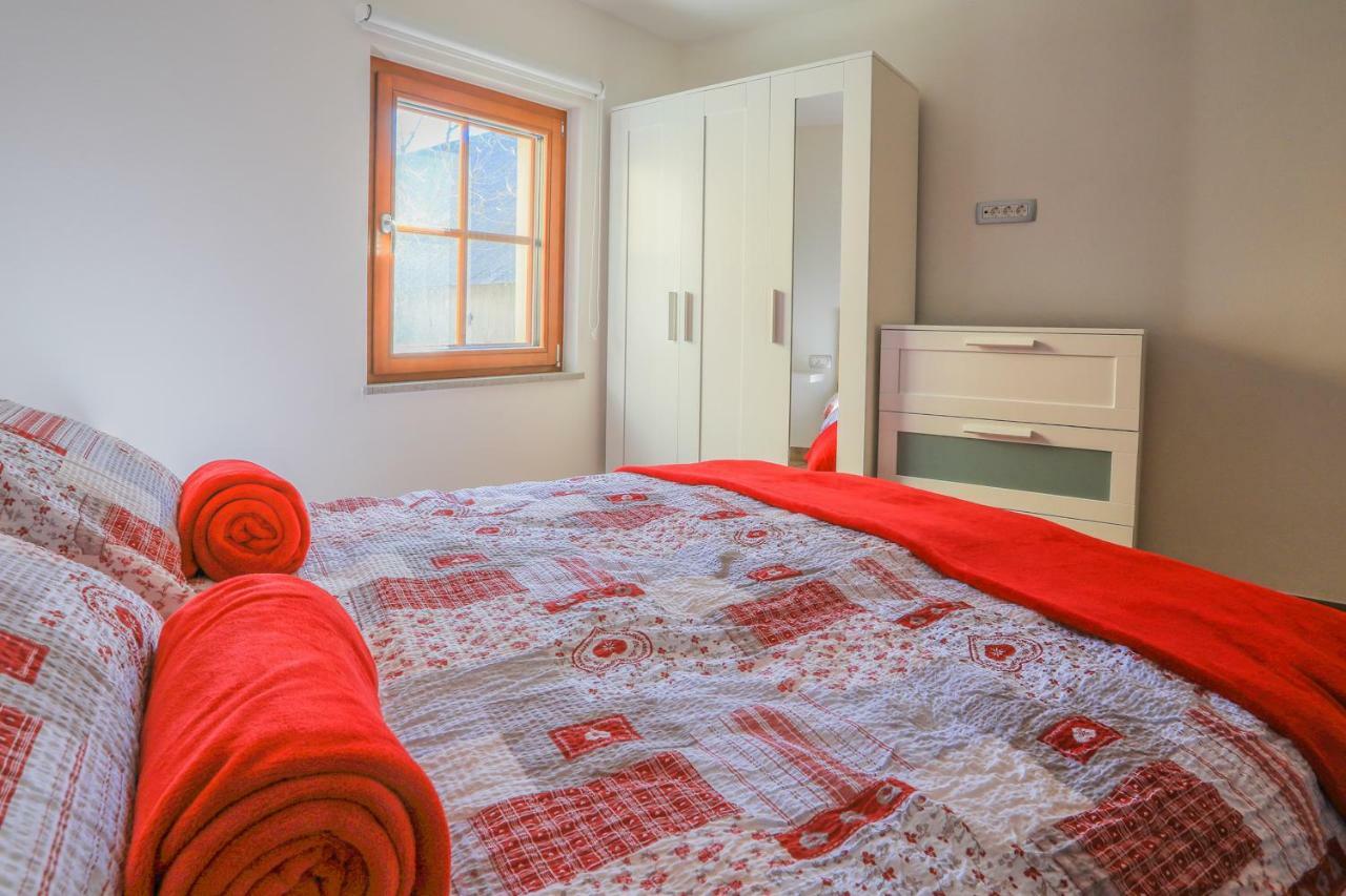 Apartmaji Tina Zgornje Gorje Eksteriør billede