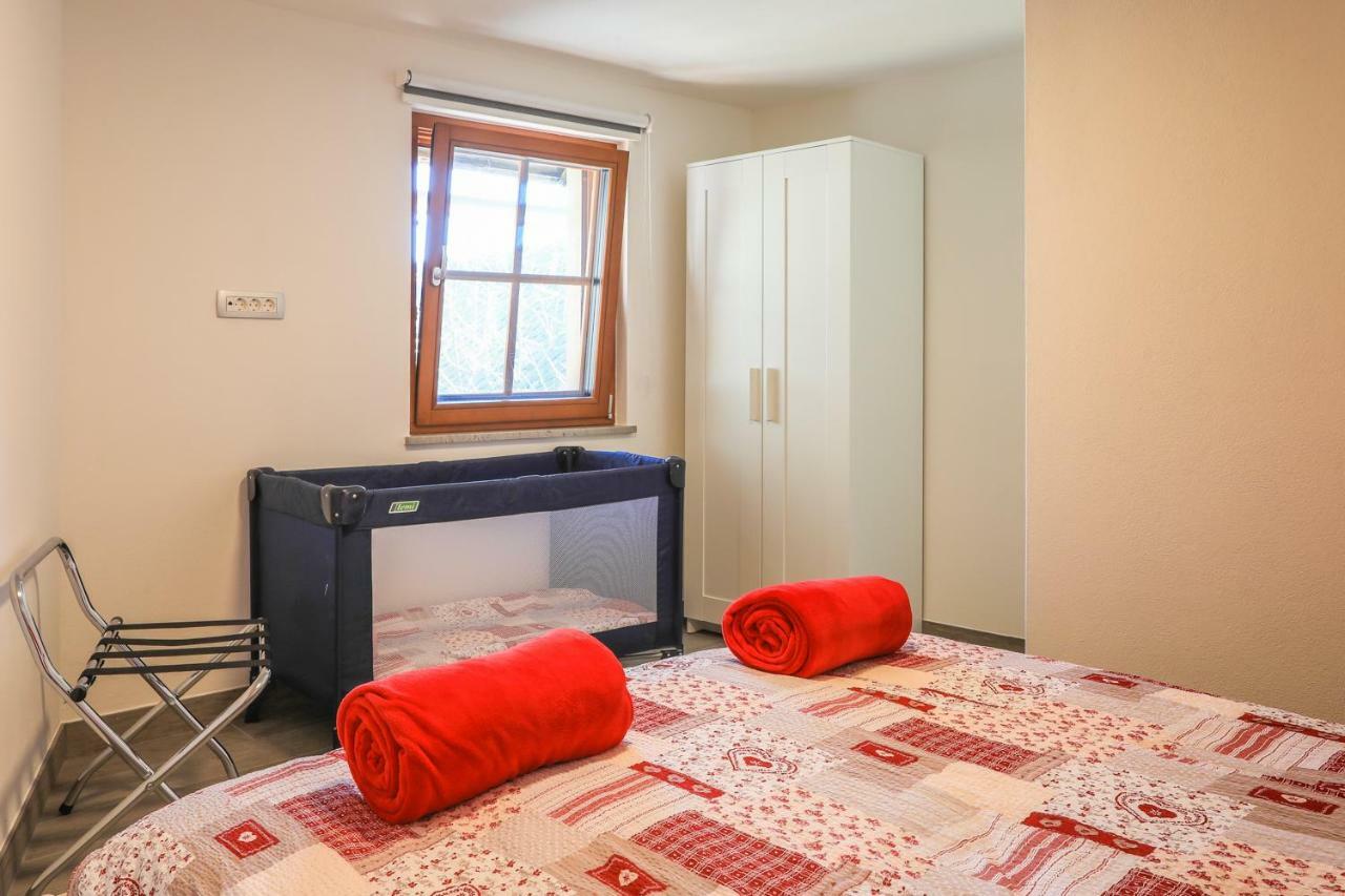 Apartmaji Tina Zgornje Gorje Eksteriør billede