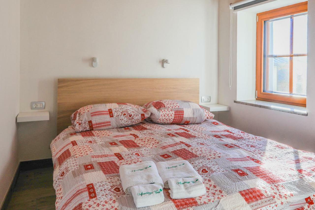 Apartmaji Tina Zgornje Gorje Eksteriør billede