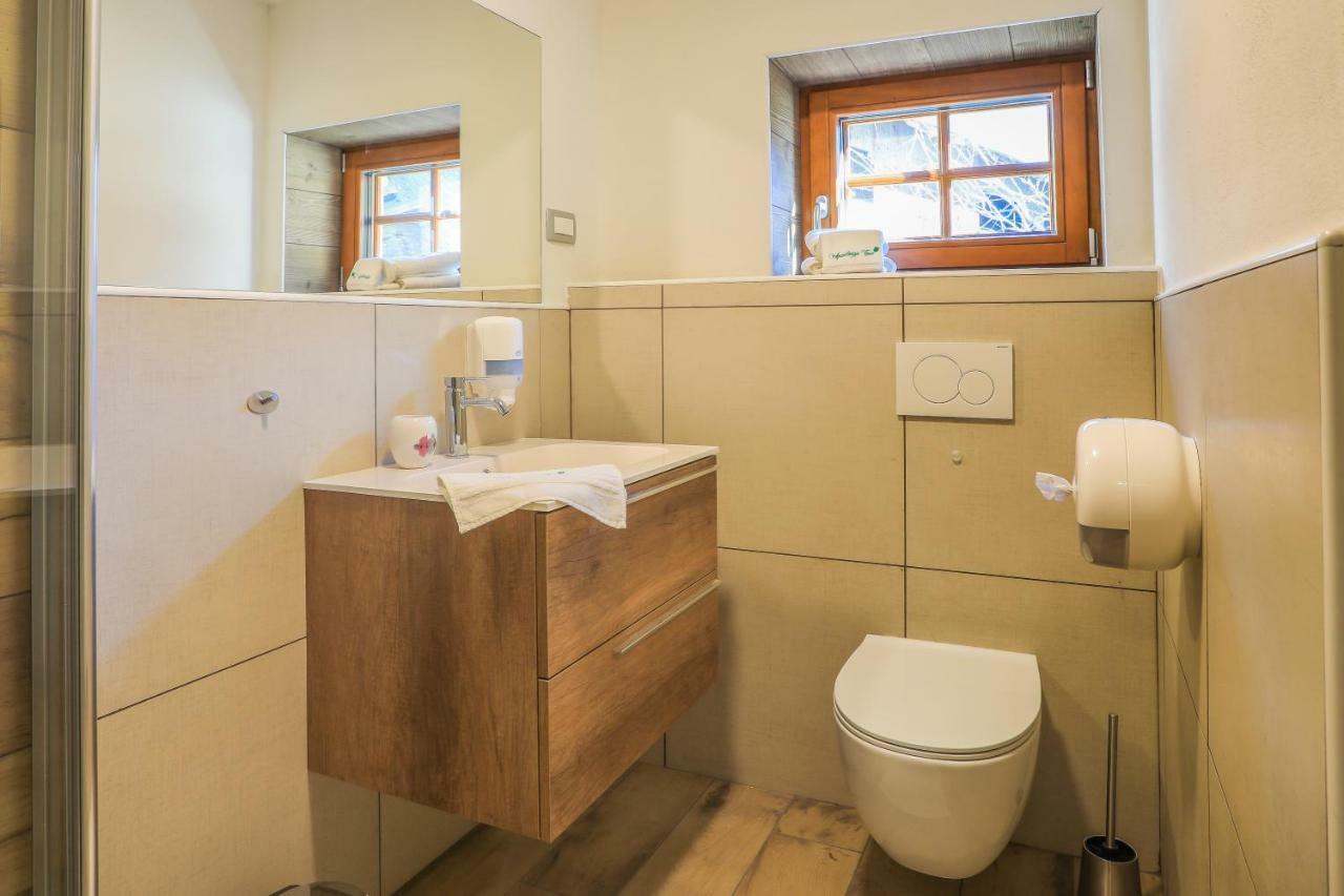 Apartmaji Tina Zgornje Gorje Eksteriør billede
